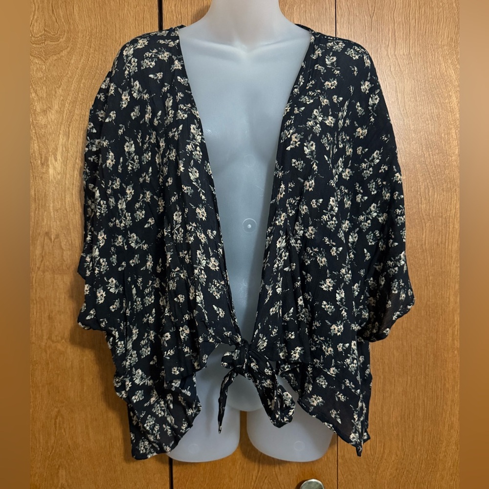 Lauren Conrad Black Kimono with yellow sunflowers ONE SIZE NWOT